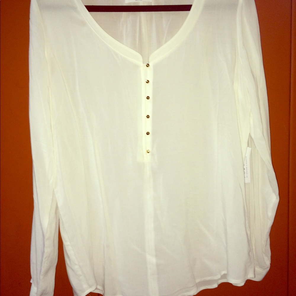 Brand new Velvet by Graham and Spencer blouse